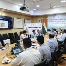 Chief Hydrographer to the Govt of India - Vice Admiral Lochan Singh Pathania - interacted with Chairman, IWAI Shri Vijay Kumar, IAS & discussed ways to enhance the efficiency of IWAI's hydrography wing.